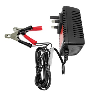 0-647-02 Durite 12V Automatic Automotive Battery Charger 2.7A